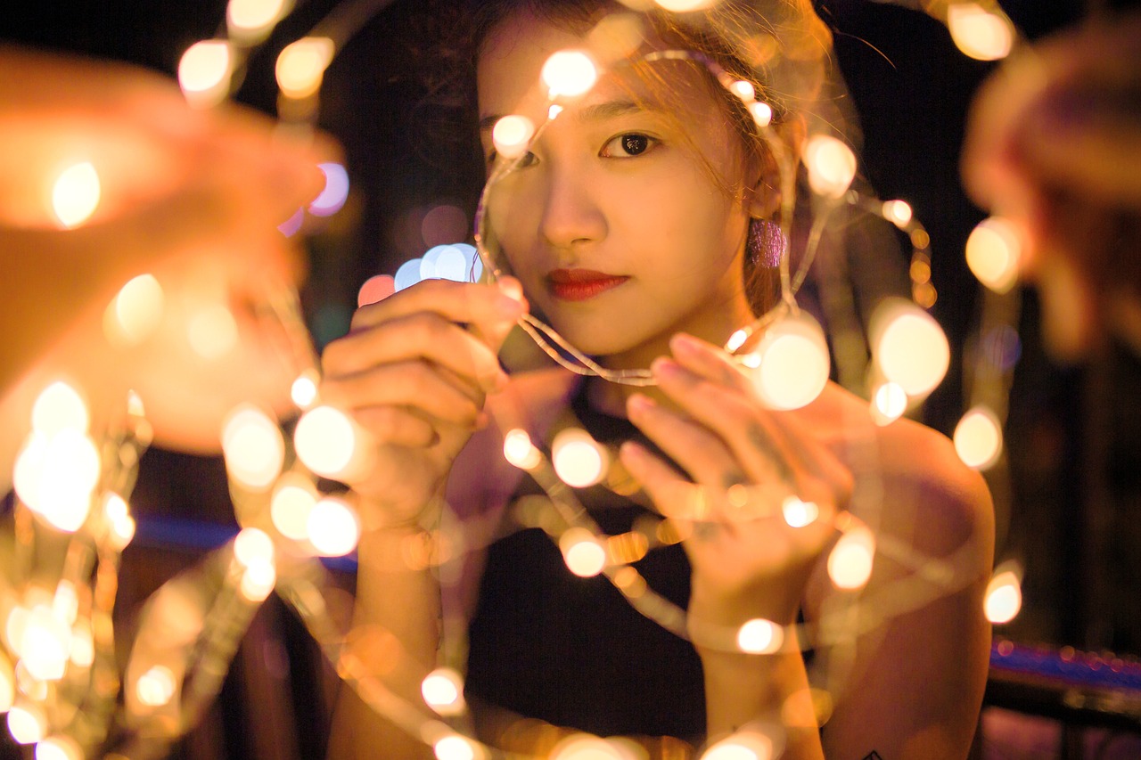Les Tendances Actuelles dans l&rsquo;Éclairage à Bandes LED et Comment les Intégrer dans des Décors Modernes ou Vintage